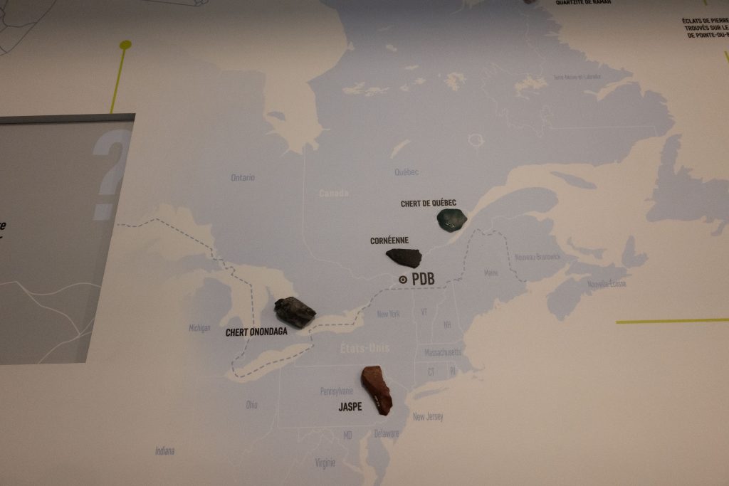 Map surrounding Quebec showing some stones origin